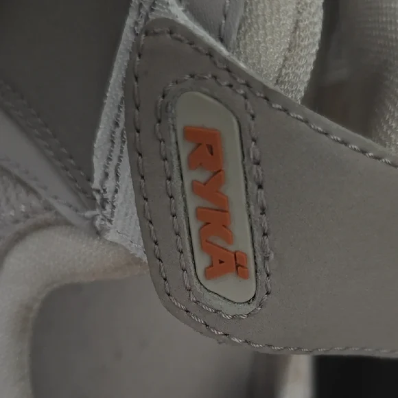 RYKA Gray Athletic Shoes with Textured Fabric - Picture 3 of 9